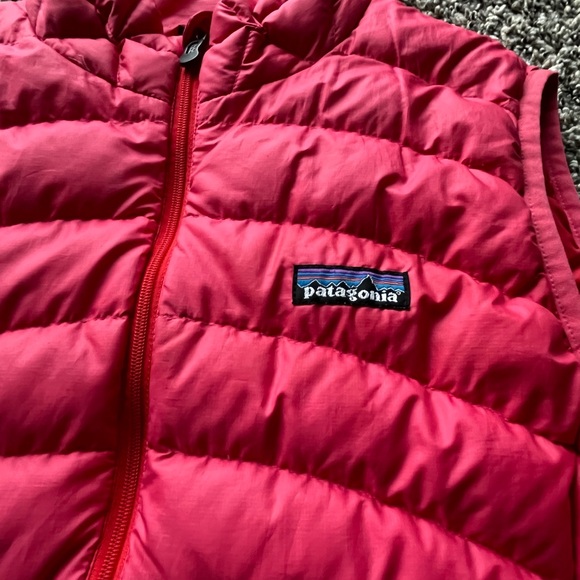 Hot Pink Patagonia Puffer Vest - Picture 4 of 8